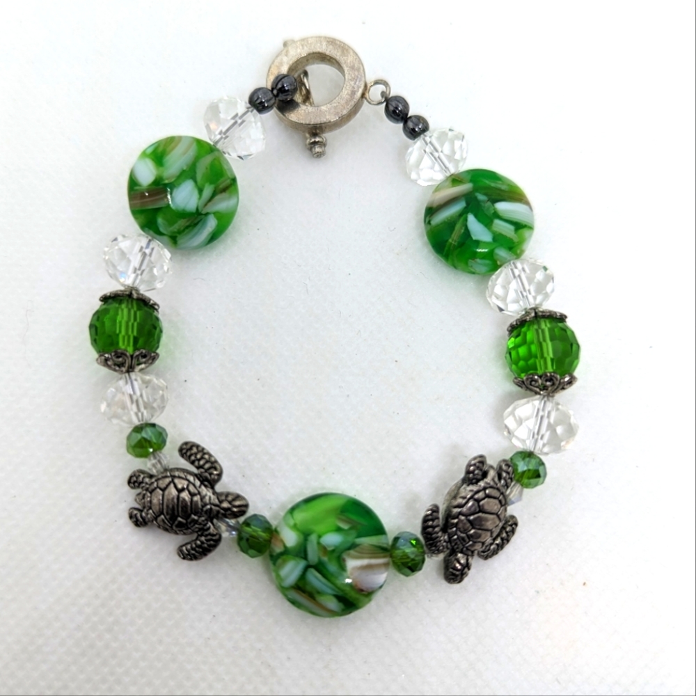 Gorgeous Handmade Beaded Turtle Bracelet